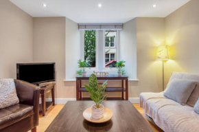 Stylish & Modern 2 Bedroom Ground Floor Apartment Close To City Centre in Stunning Converted Church - Near Haymarket Train Station - Sleeps Up to 5 Guests